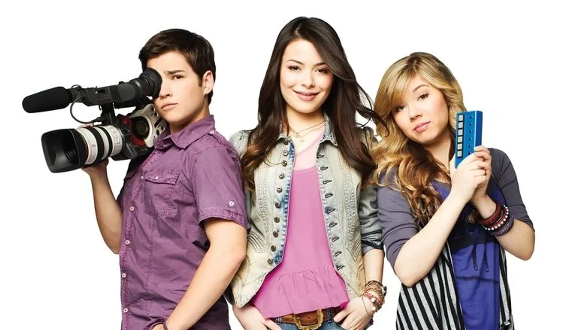 Cô Bé Internet Carly (Phần 3) (iCarly (Season 3))